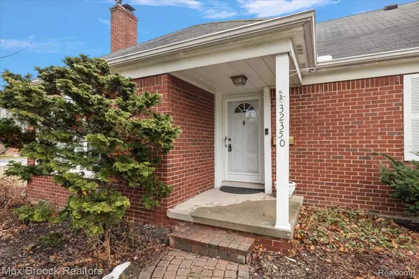 Beverly Hills, MI 48025,32350 Sheridan DR