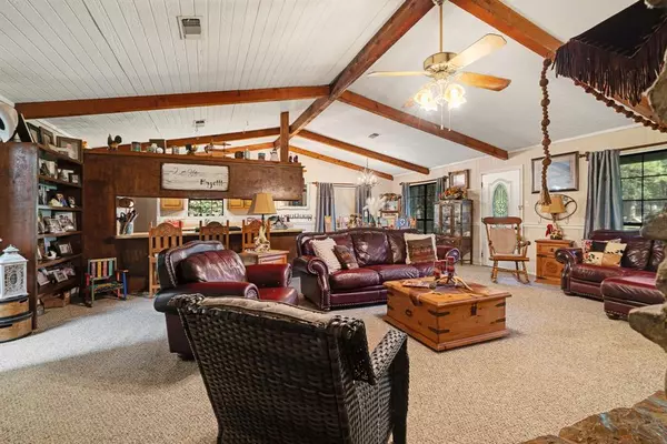 Blossom, TX 75416,10510 US Highway 82 E