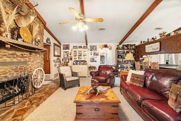 Blossom, TX 75416,10510 US Highway 82 E