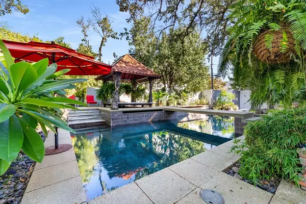 Dallas, TX 75229,10406 Crestover Drive