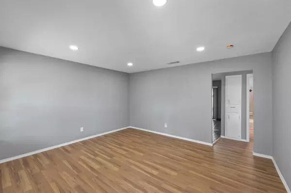 Crowley, TX 76036,317 E Glendale Street