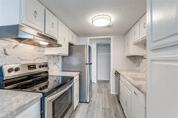 Dallas, TX 75231,8560 Park Lane #237