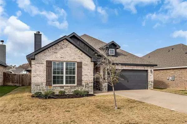 Pilot Point, TX 76258,396 N Montague Street