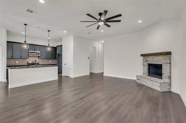 Pilot Point, TX 76258,396 N Montague Street