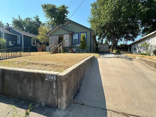 Dallas, TX 75203,2206 Rockefeller Boulevard