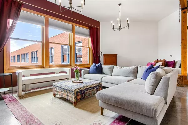 Dallas, TX 75204,2502 Live Oak Street #333