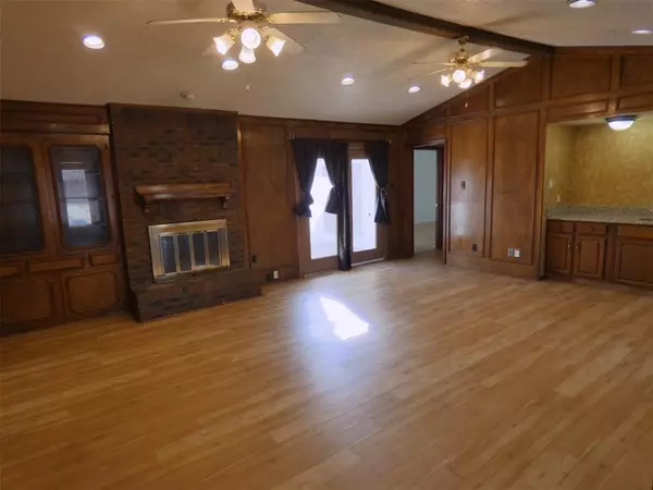 Rowlett, TX 75089,7110 Ridgeview Drive