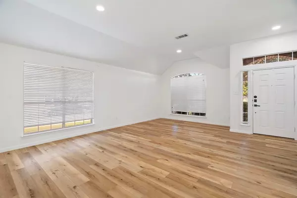 Waxahachie, TX 75167,200 Valley View Drive