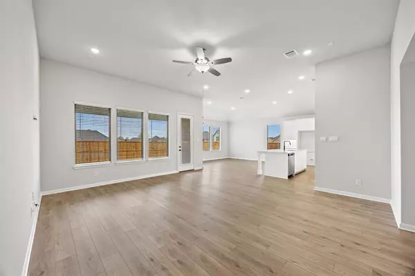 Van Alstyne, TX 75495,1507 Red Clover Avenue