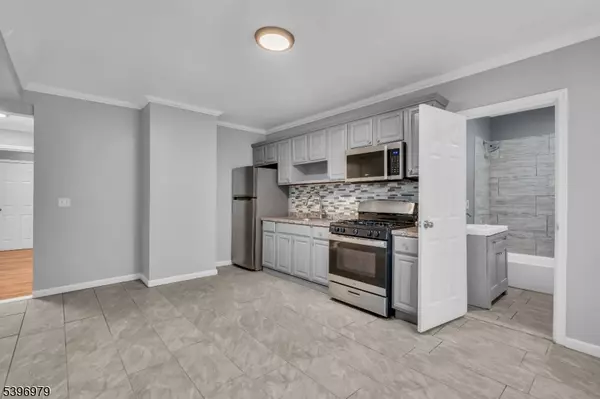 537 Scotland Rd #2, City Of Orange Twp., NJ 07050