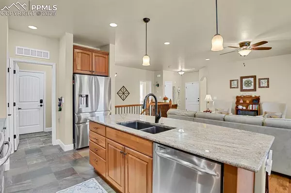 Colorado Springs, CO 80921,13015 Cake Bread HTS