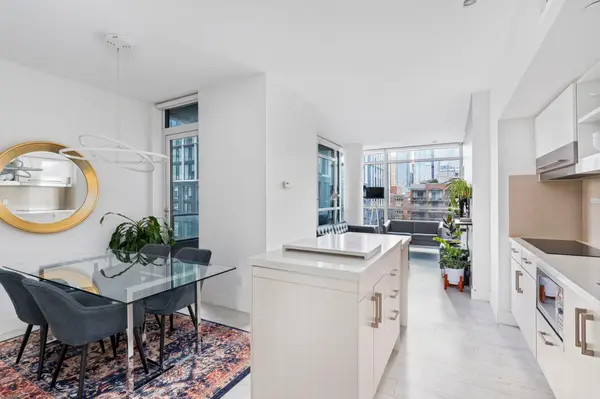 Toronto C08, ON M5A 0L8,39 Sherbourne ST #903