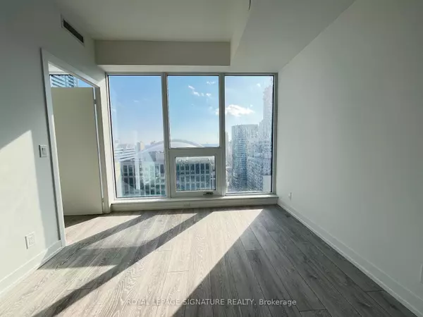 Toronto C01, ON M5V 0W4,55 Mercer ST #1201