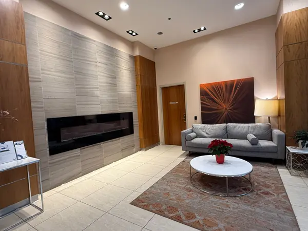 Toronto E09, ON M1P 0A9,50 Town Centre CT #2004