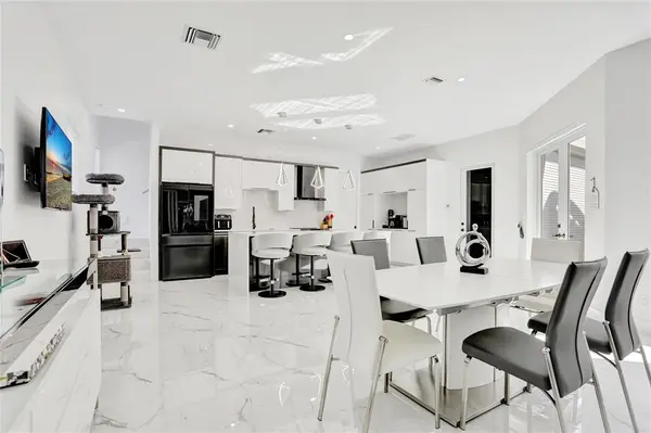 Margate, FL 33068,359 Sundial Cir #359