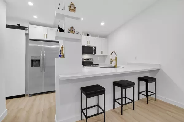 9430 Boca Cove Cir #214,  Boca Raton,  FL 33428