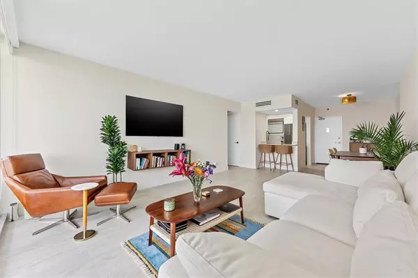 Miami Beach, FL 33139,1200 West Ave #604