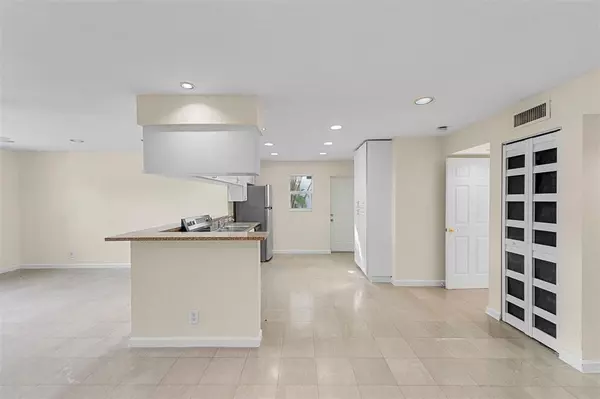 Fort Lauderdale, FL 33304,758 NE 13th Ct #7