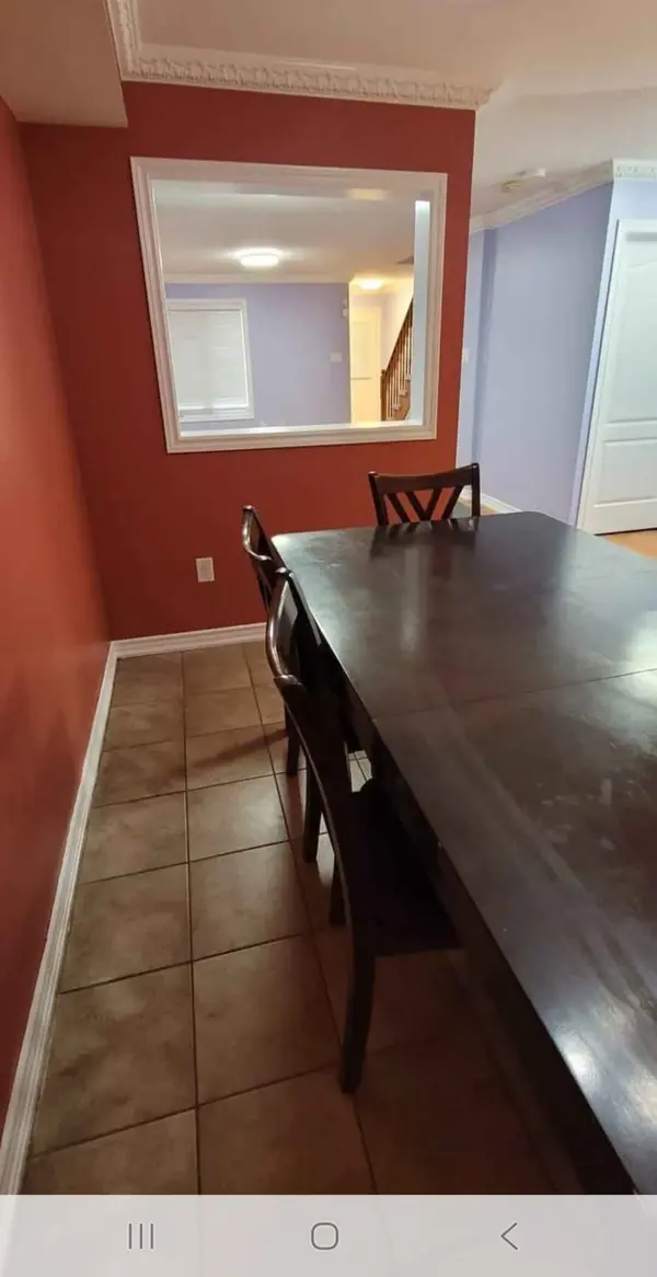 Brampton, ON L6R 2T3,32 Thunderbird TRL