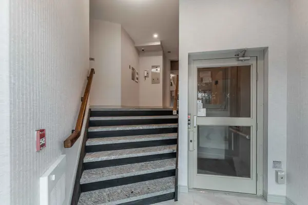 Owen Sound, ON N4K 1N4,80 9th ST E #105