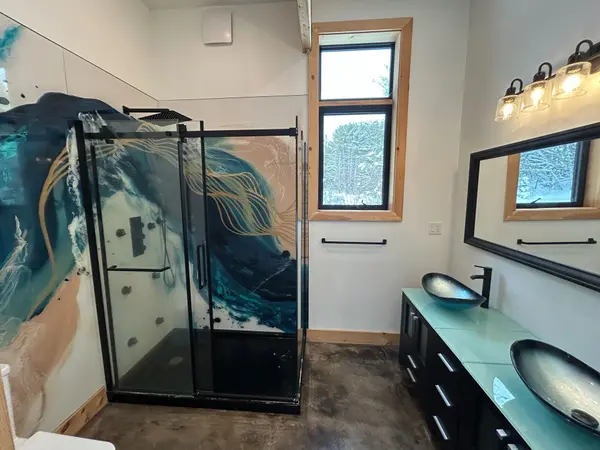 Huntsville, ON P0B 1L0,286 Clearwater Lake RD