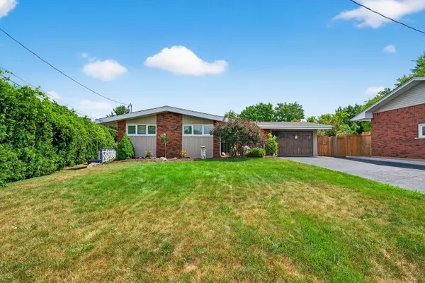 Hamilton, ON L8G 3P7,90 Mountain AVE