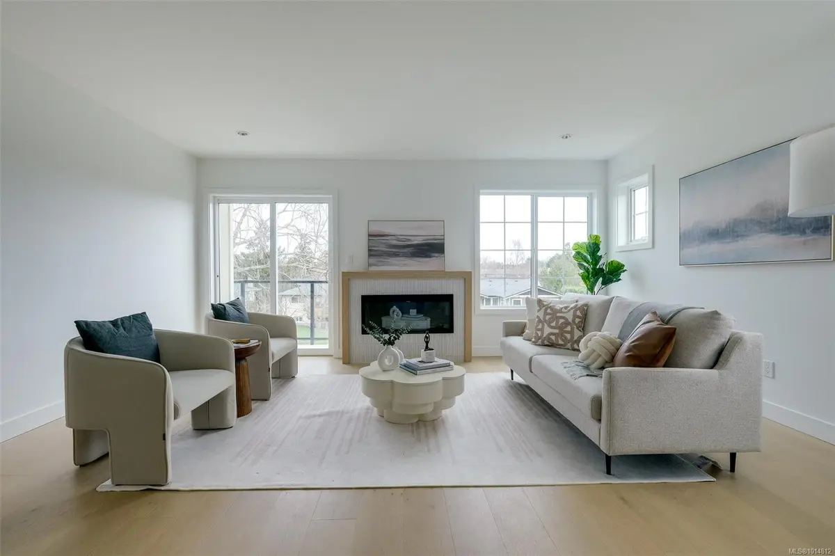 Saanich, BC V8P 3Z8,3907 Cedar Hill Rd #Unit 7