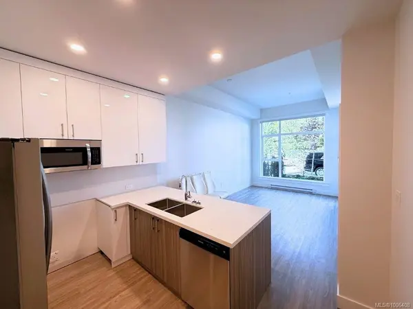 Nanaimo, BC V9V 1W4,6320 Sentinal Dr #106