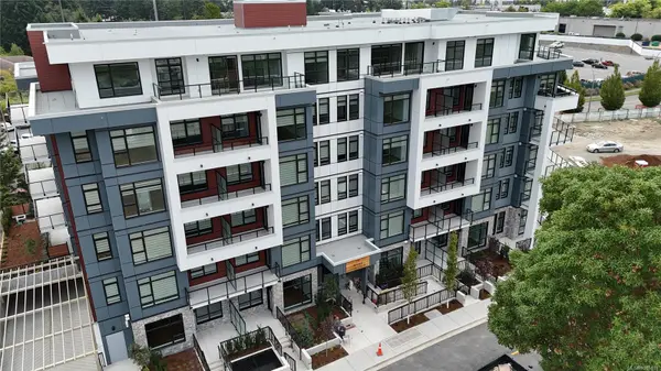 6320 Sentinal Dr #302, Nanaimo, BC V9V 1W4