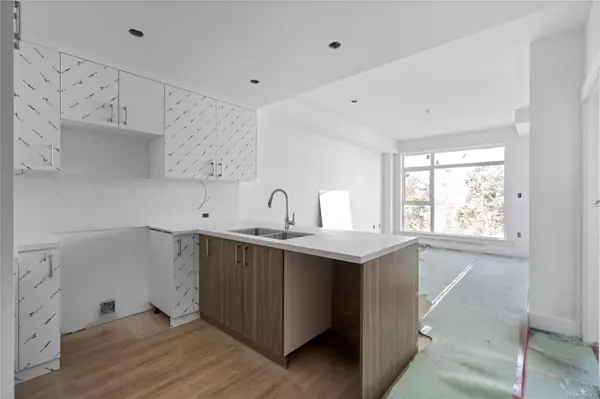 Nanaimo, BC V9V 1W4,6320 Sentinal Dr #302