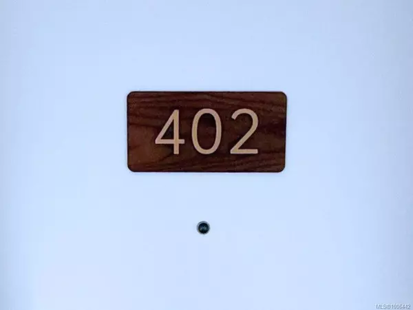 Nanaimo, BC V9V 1W4,6320 Sentinal Dr #402