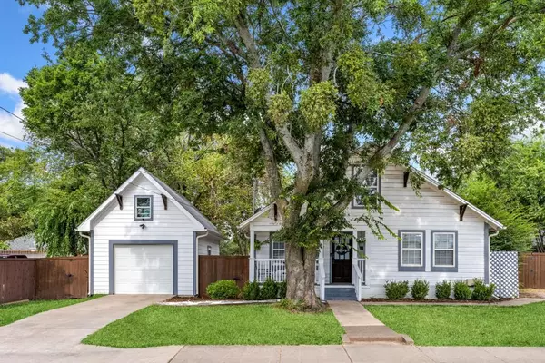 910 S Chestnut Street,  Mckinney,  TX 75069