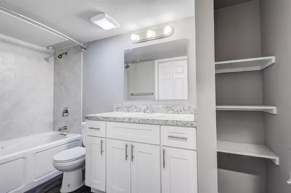 Dallas, TX 75231,6108 Abrams Road #223