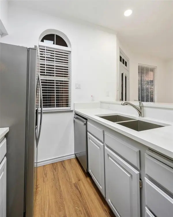 Dallas, TX 75214,6318 Richmond Avenue #4202