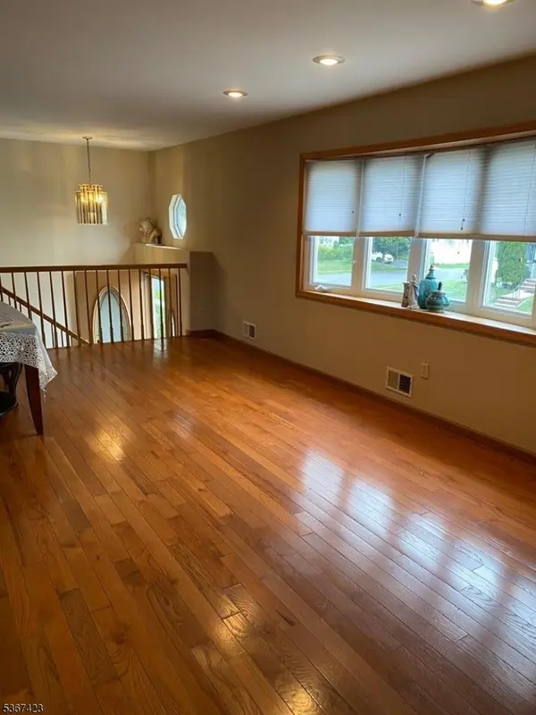 Linden City, NJ 07036,1811 W Price St