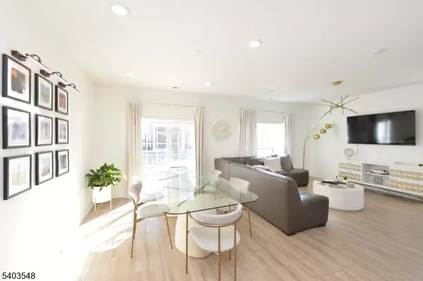 Little Falls Twp., NJ 07424,92 Harvest Way