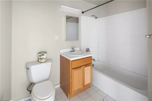 Brooklyn, NY 11693,260 Beach 81st ST #6V