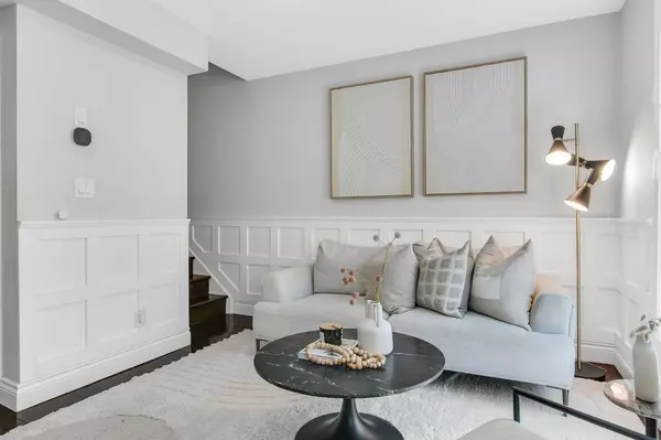 Toronto C14, ON M2N 7C2,3 Everson DR #627