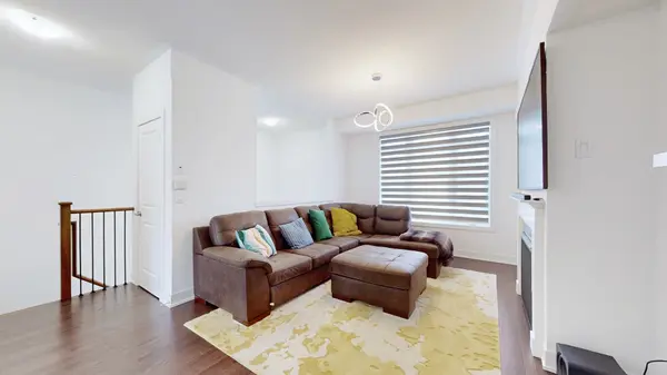 Whitby, ON L1P 0L7,7 Elkington CRES