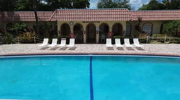 Pompano Beach, FL 33060,251 S Cypress Rd #127