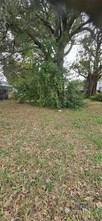 Miami, FL 33142,2948 NW 46th St