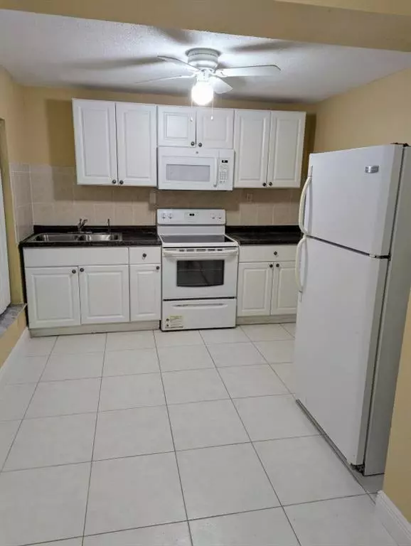 Fort Lauderdale, FL 33312,664 W Melrose Cir