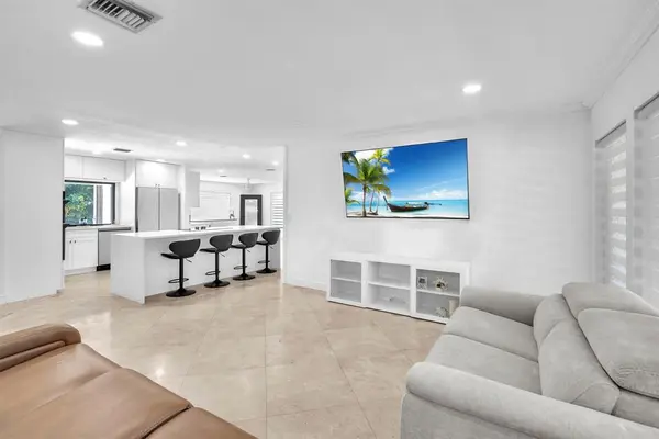 Plantation, FL 33323,11800 NW 25th St