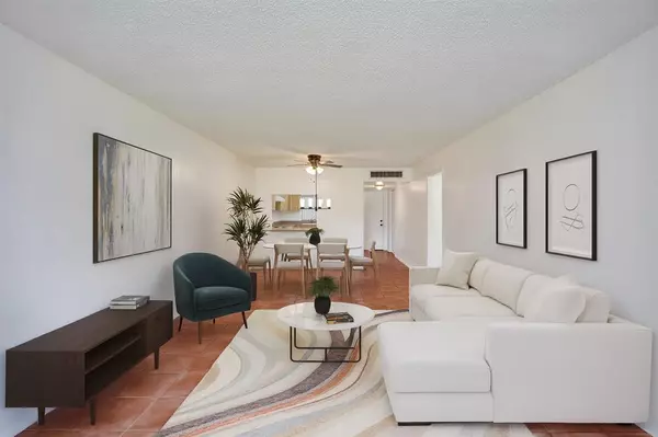 9481 Evergreen Pl #103, Davie, FL 33324