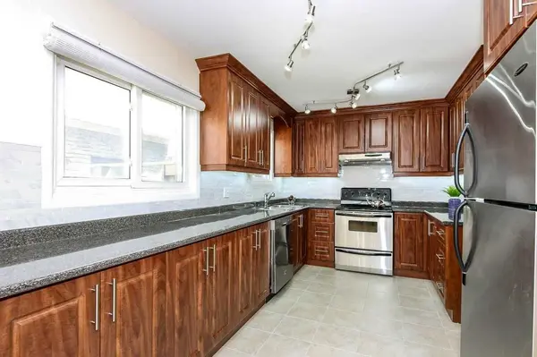 Markham, ON L3T 4C5,81 Holsworthy CRES #Main