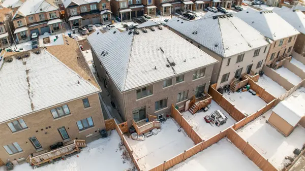 Brampton, ON L7A 5A7,118 Emerald Coast TRL