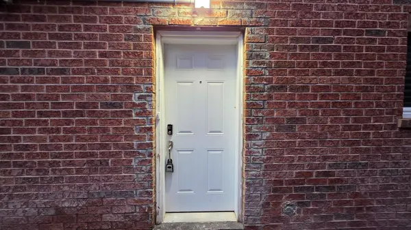 Mississauga, ON L5N 7G3,3811 Althorpe CIR #Basement