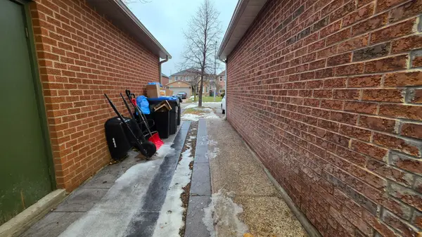 Mississauga, ON L5N 7G3,3811 Althorpe CIR #Basement