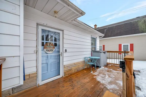 Stirling-rawdon, ON K0K 3E0,93 John ST