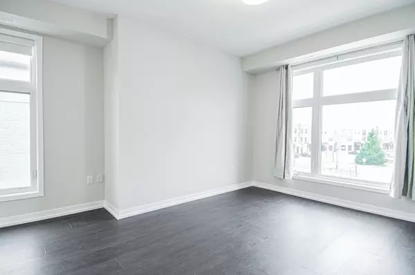 Cityview - Parkwoods Hills - Rideau Shore, ON K2E 0A8,225 Citiplace DR #F